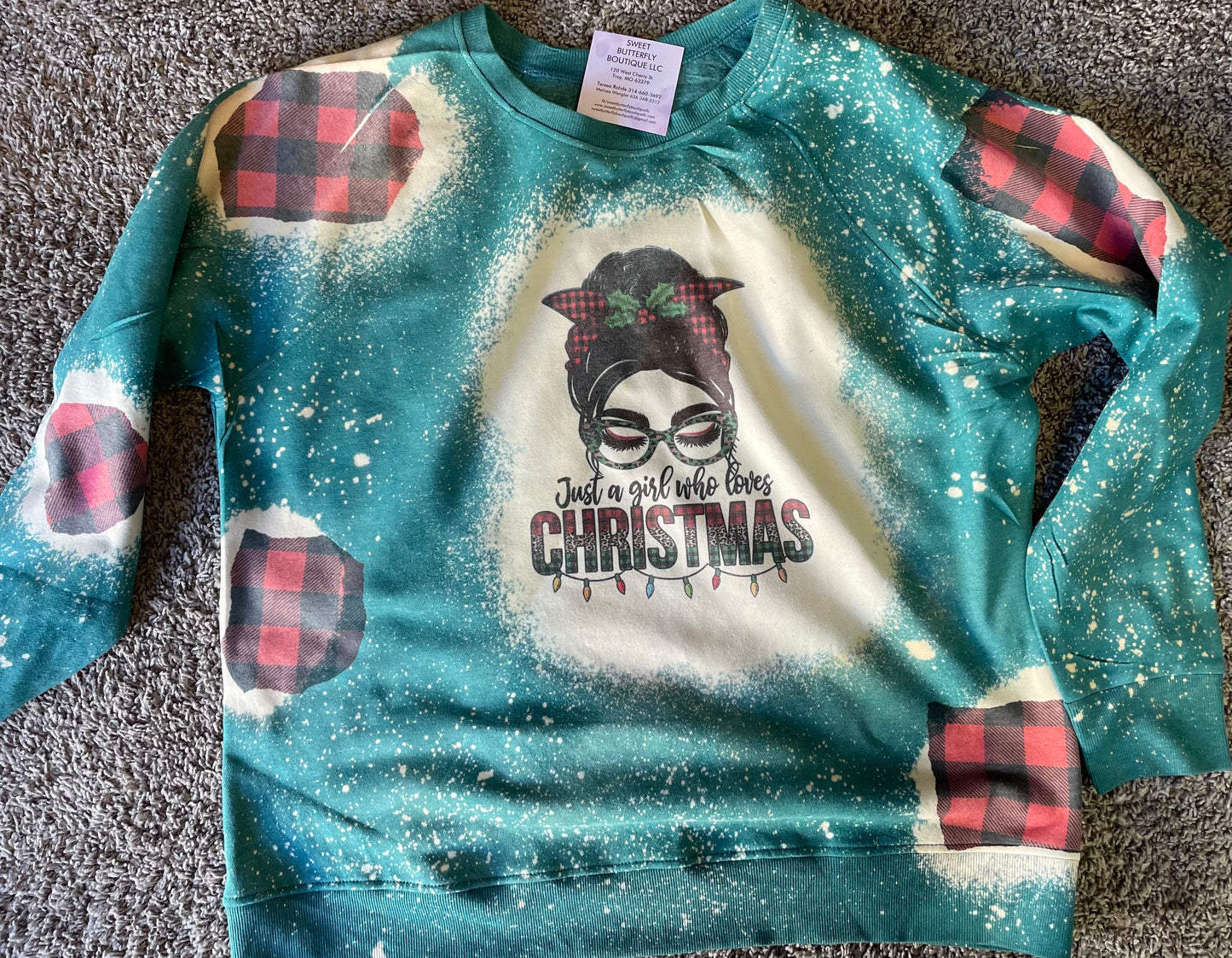 Just A Girl Who Loves Christmas Sweatshirt