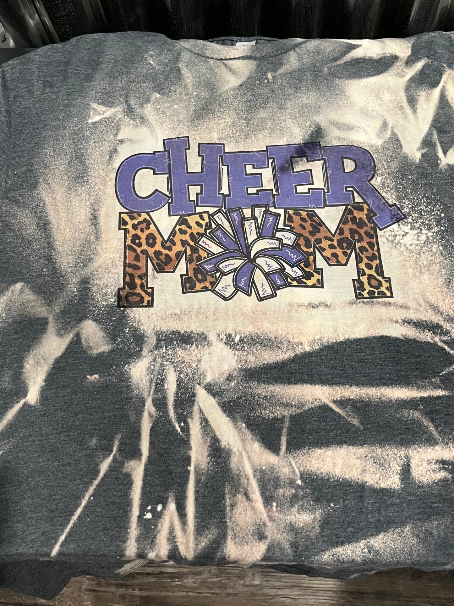 Cheer Mom with PomPom